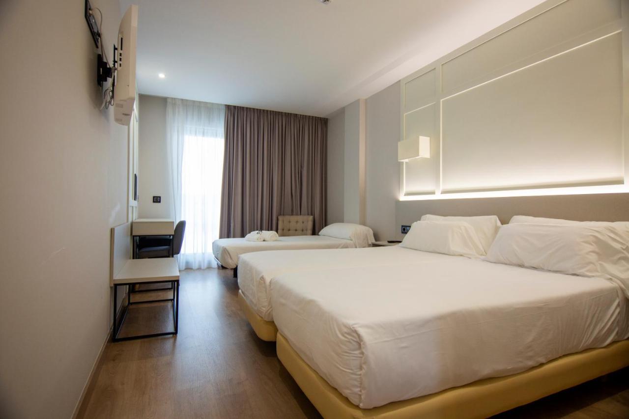 Oca Playa De Foz Hotel & Spa Exterior photo